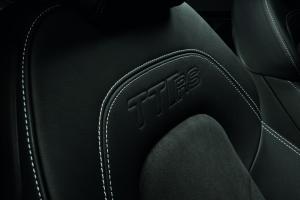 Audi TT RS Coupe 2011 года  (NA)